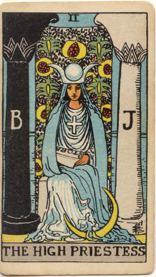 女教皇（The High Priestess）の原画。1909年 Rider 社刊、Pamela Colman Smith 画